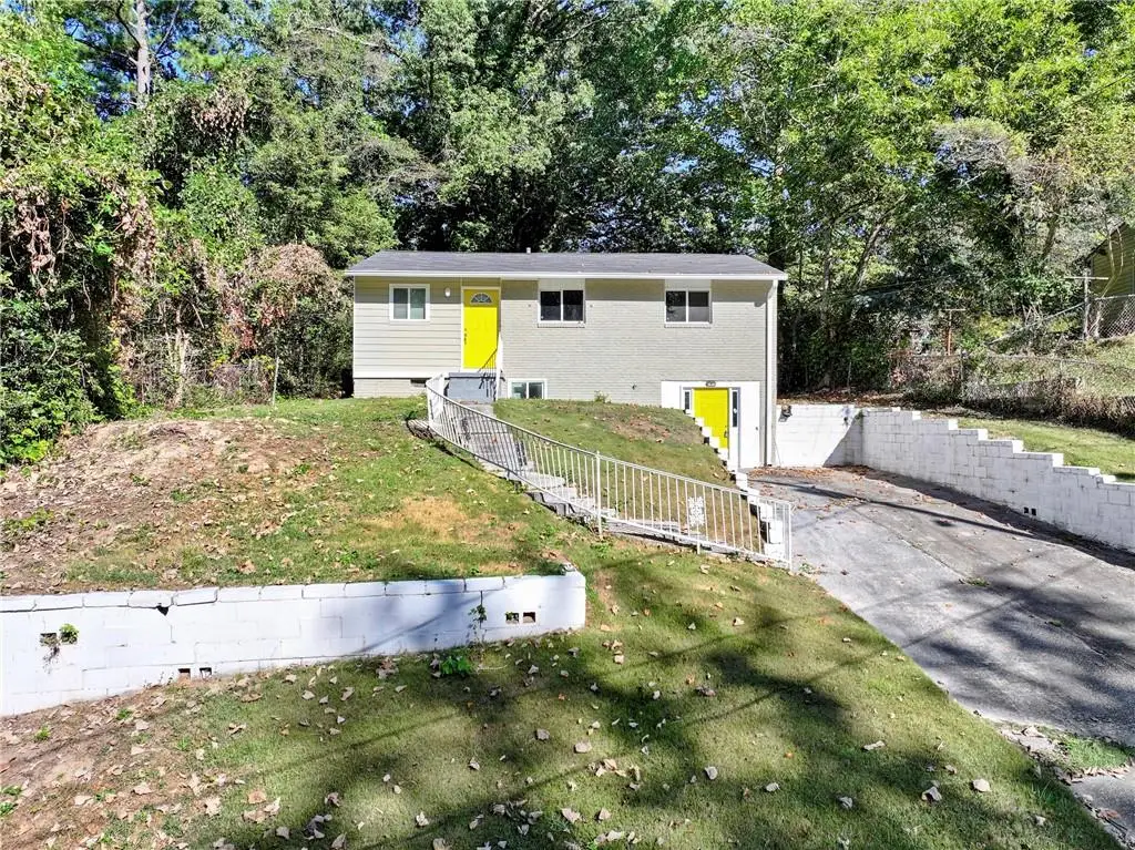 477 Fairlane Circle Nw, Atlanta, GA 30331 - Image #1