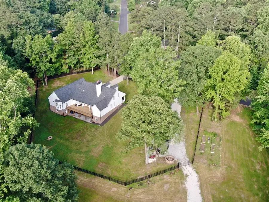 128 Golden Hills Drive, Woodstock, GA 30189 - Image #3