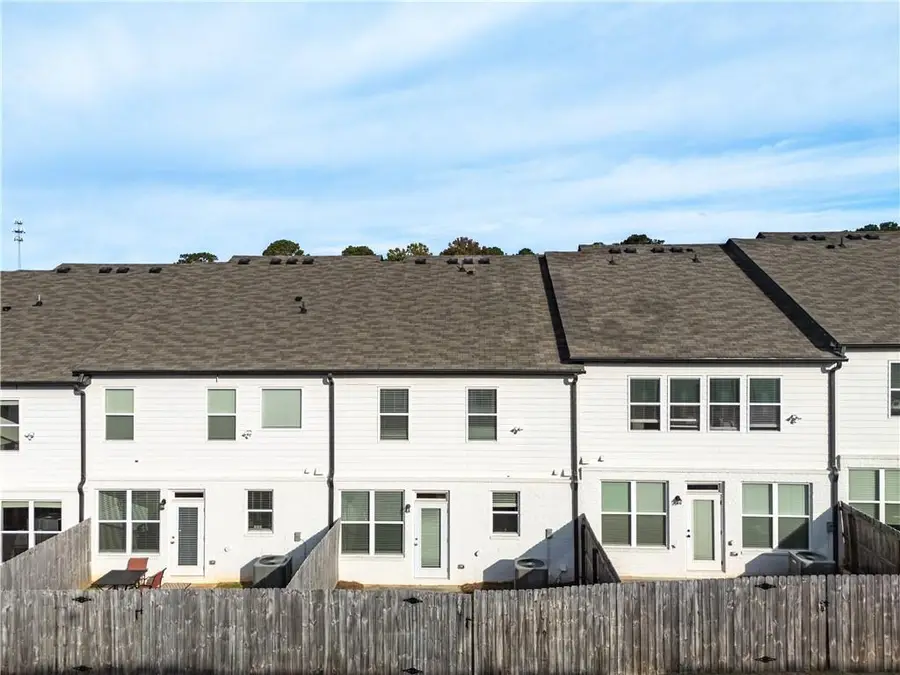 124 Auburn Woods Drive, Auburn, GA 30011 - Image #3