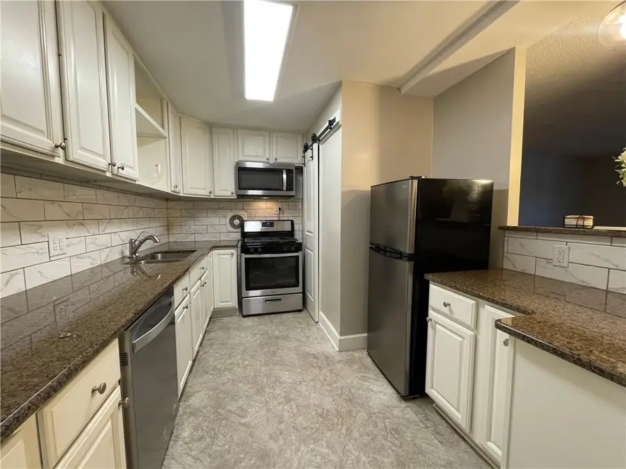 2965 Pharr Court South Sw #119, Atlanta, GA 30305 - Image #3