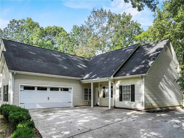 3368 Green Leaf Ln, Gainesville, GA 30507