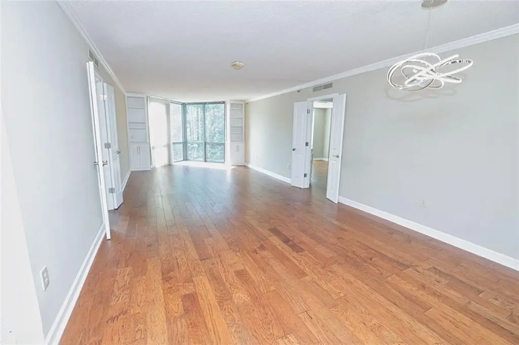 2870 Pharr Court Nw #506, Atlanta, GA 30305 - Image #1