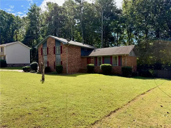 781 Sweet Briar Trail, Conyers, GA 30094