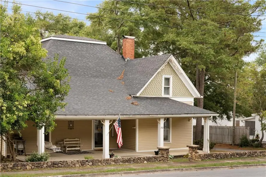 712 College Street, Calhoun, GA 30701 - #3