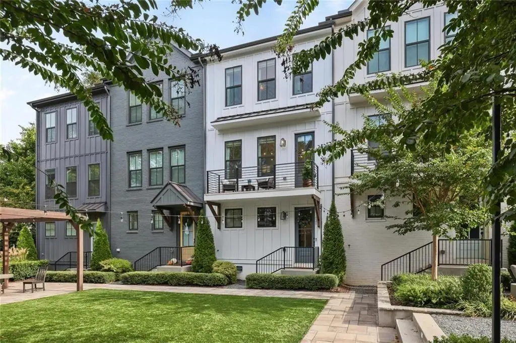 121 Chestnut Circle, Atlanta, GA 30342 - Image #1