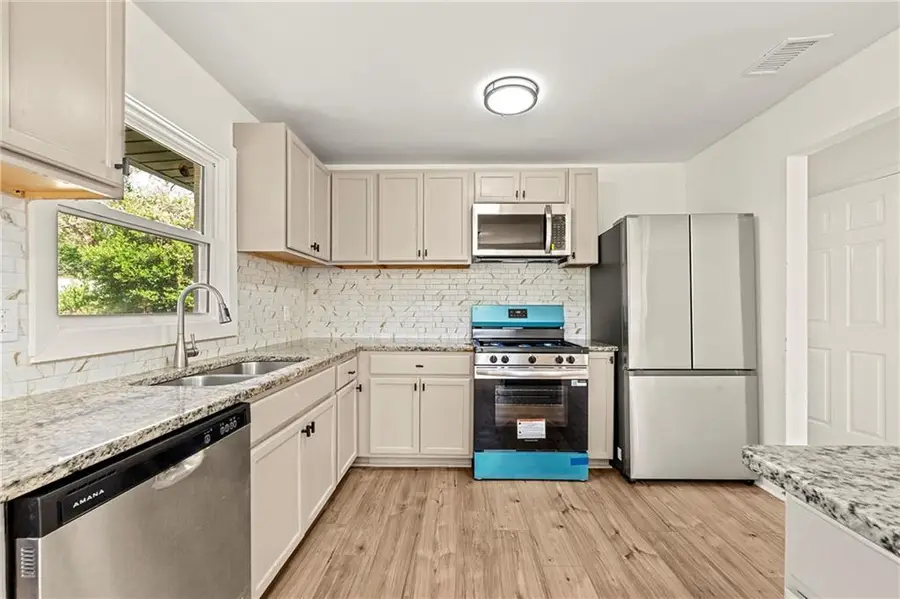 3981 Rutgers Drive Sw, Atlanta, GA 30331 - Image #3