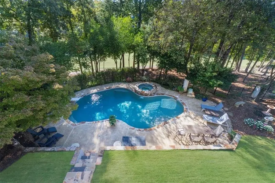 7025 Blackthorn Lane, Suwanee, GA 30024 - Image #2