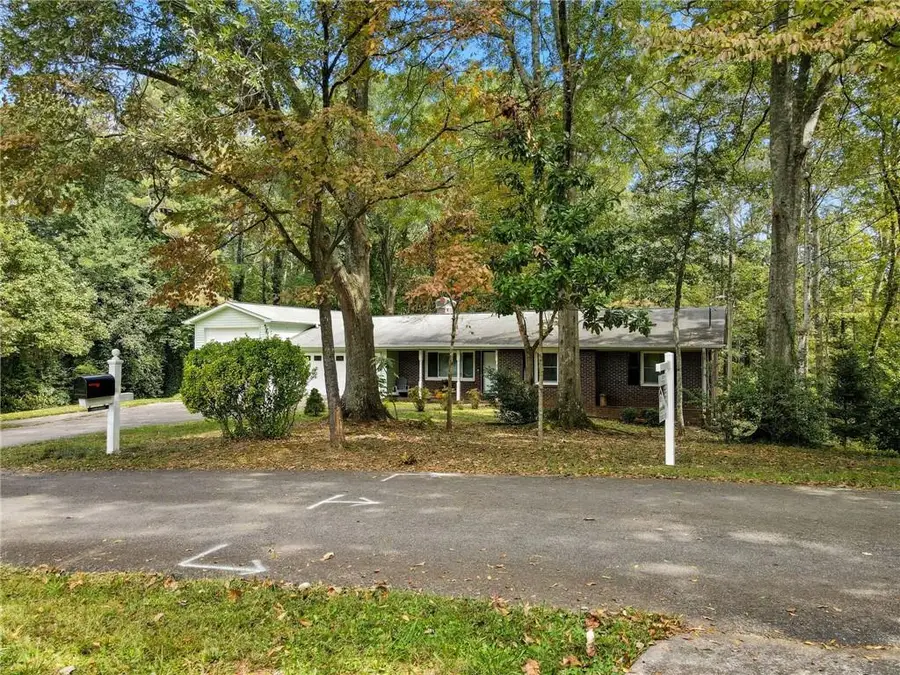 200 Dogwood Drive, Canton, GA 30114 - Image #3