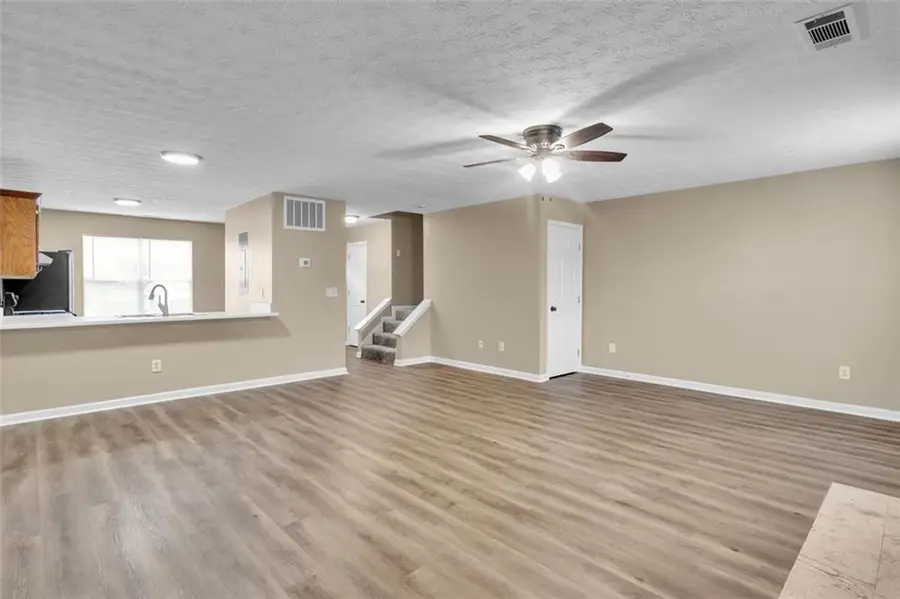 360 N Beach Court, Riverdale, GA 30274 - Image #2