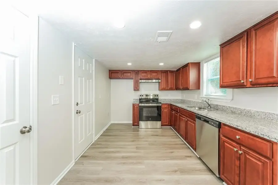 884 Third Street, Stone Mountain, GA 30083 - #2