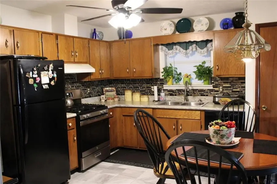 2285 Cherokee Valley Circle, Lithonia, GA 30058 - Image #2