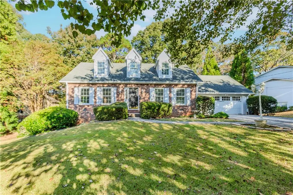 5352 Waterford Drive, Dunwoody, GA 30338 - Image #1