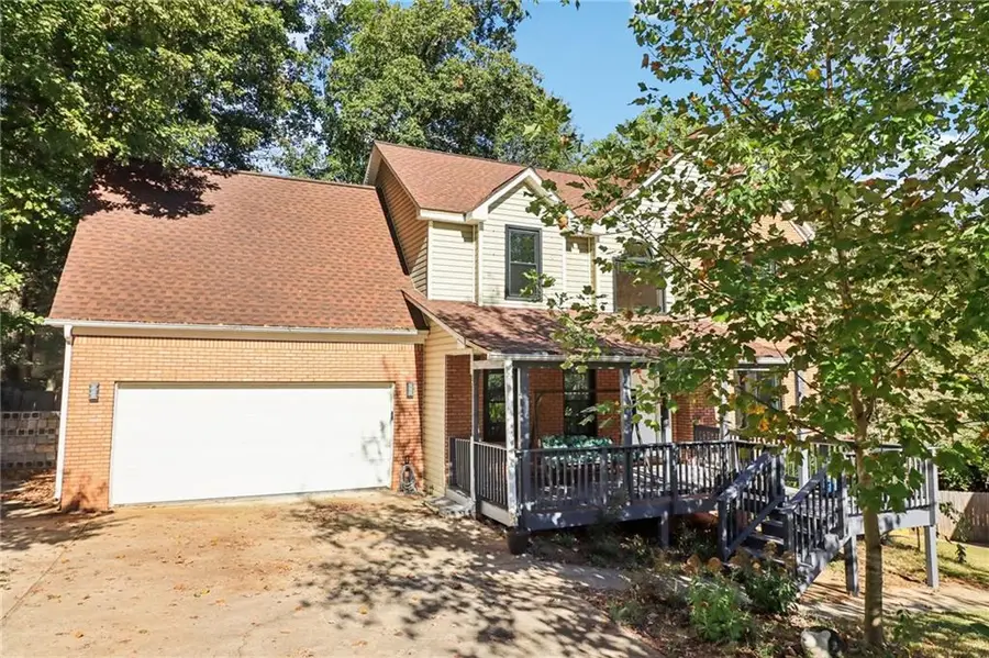 925 Dogwood Park Drive, Lawrenceville, GA 30046 - Image #2