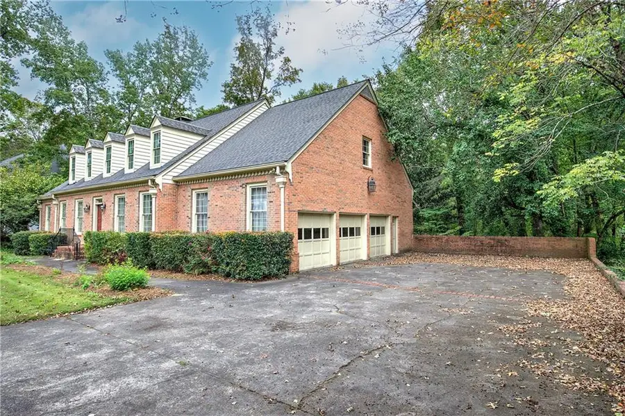 302 Chase Lane, Marietta, GA 30068 - Image #2