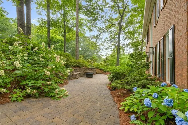 355 Highlands Trace, Roswell, GA 30075 - Image #3