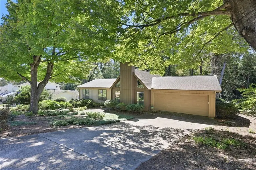 943 Parkhill Place, Gainesville, GA 30501 - Image #3