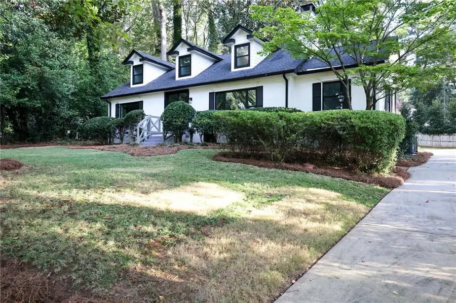 1559 Peachtree Battle Avenue Nw, Atlanta, GA 30327 - Image #2