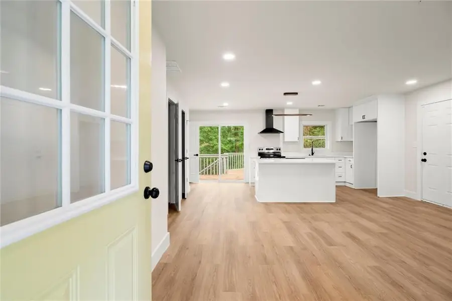 844 San Miguel Drive, Stone Mountain, GA 30083 - Image #3