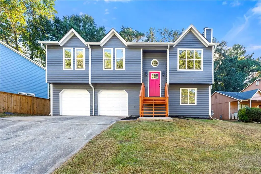 2071 Scarbrough Trail E, Stone Mountain, GA 30088 - Image #1