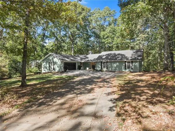 2856 Woodbriar Drive, Gainesville, GA 30506