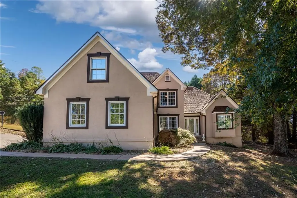 5126 Cash Road, Flowery Branch, GA 30542 - #1