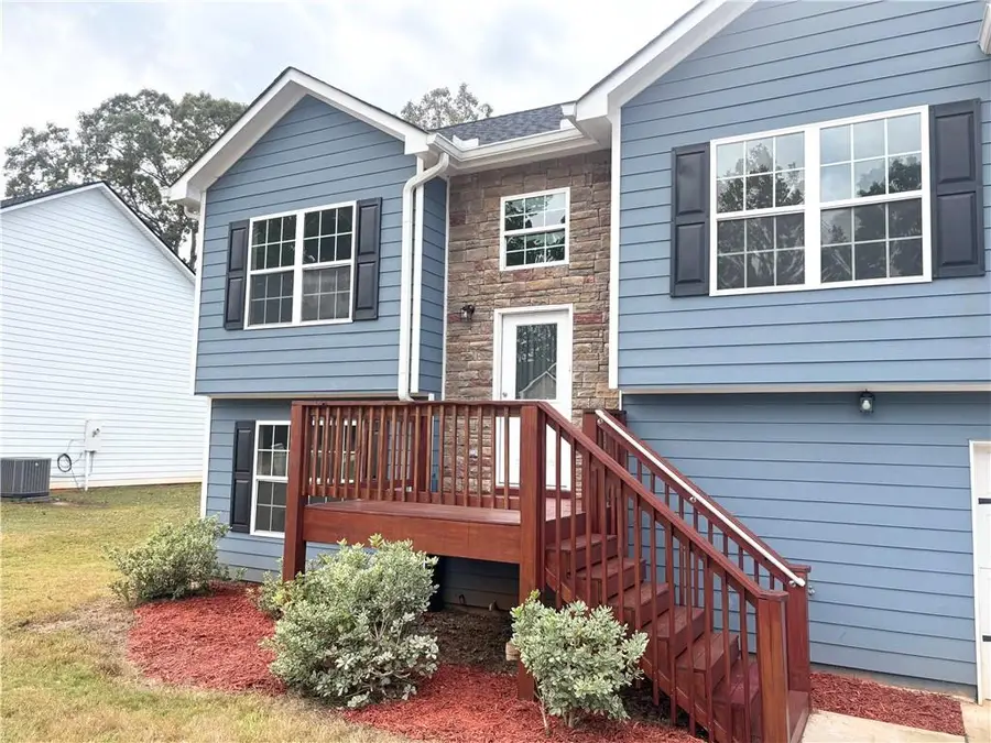 382 Arlington Lane, Commerce, GA 30529 - Image #2