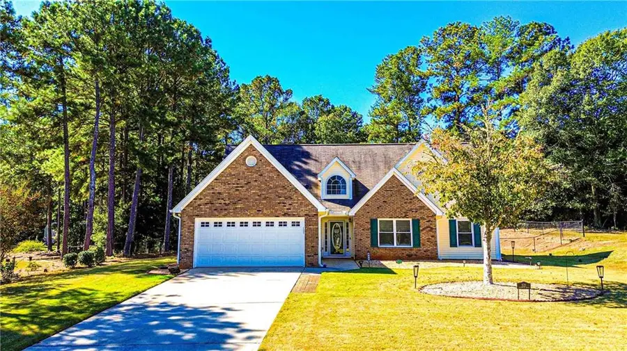 521 Deadwood Trl, Locust Grove, GA 30248 - Image #2