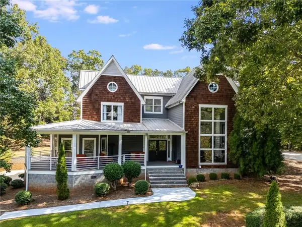 2620 E Piney Point Drive, Douglasville, GA 30135