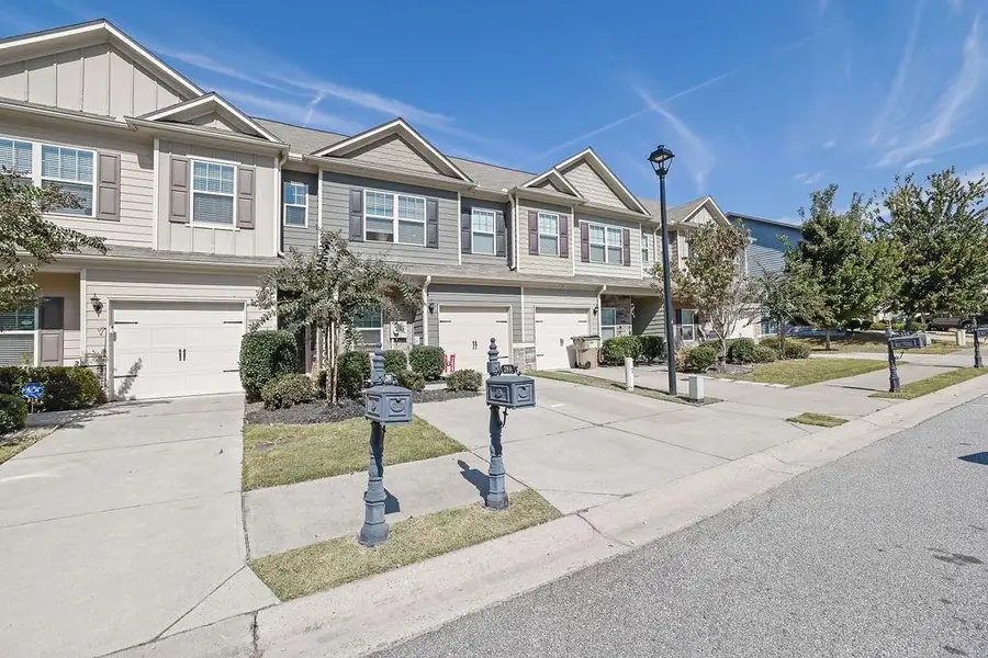 288 Valley Crossing, Canton, GA 30115 - Image #3