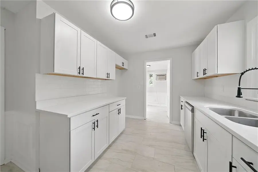 3132 North Avenue, Scottdale, GA 30079 - Image #2