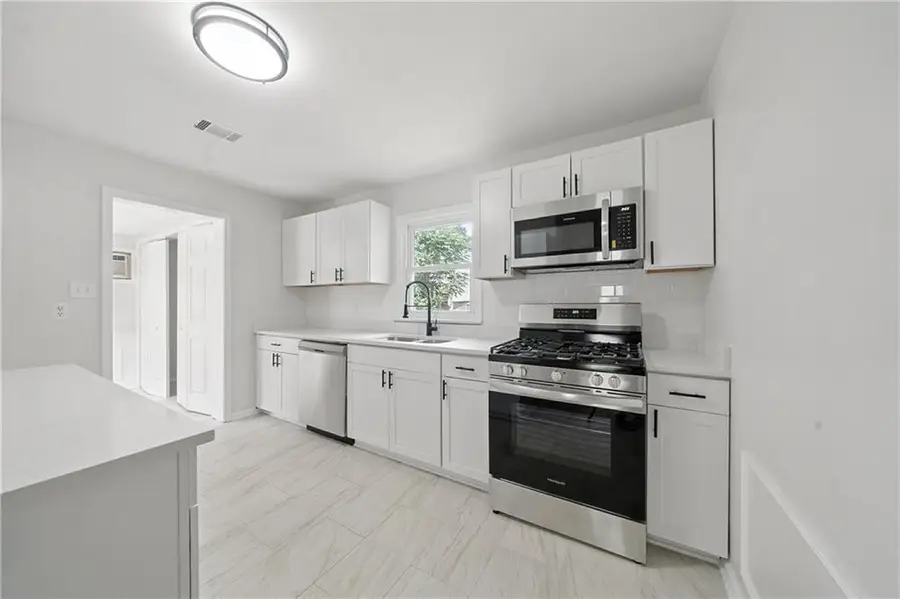 3132 North Avenue, Scottdale, GA 30079 - Image #3