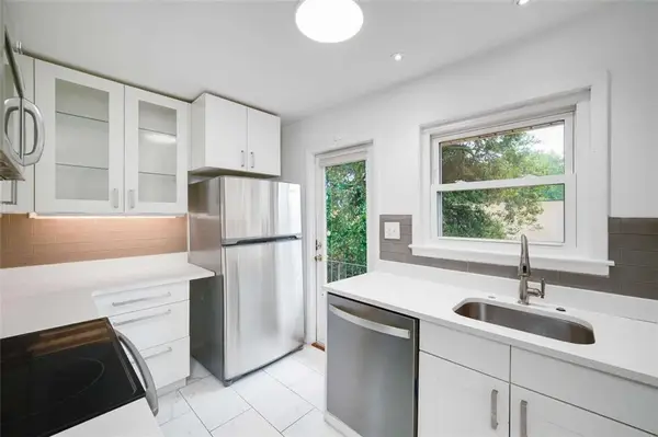 3510 Roswell Road Nw #M4, Atlanta, GA 30305