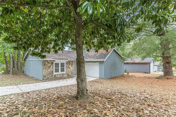 8685 Woodside Lane, Jonesboro, GA 30238