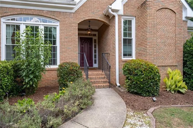 10880 Windham Way, Alpharetta, GA 30022 - Image #2