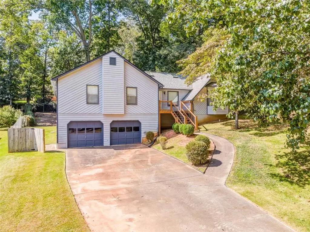 623 Sunshine Trace Nw, Acworth, GA 30102 - Image #1