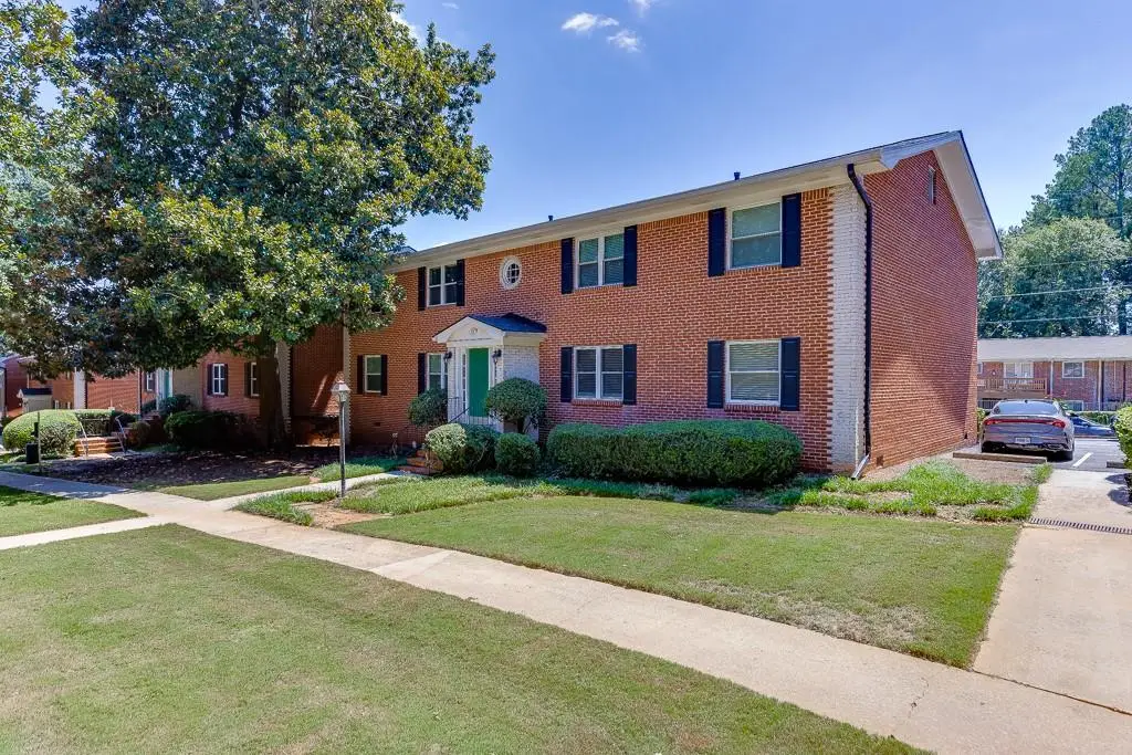 4282 Roswell Road Ne #D2, Atlanta, GA 30342 - Image #1