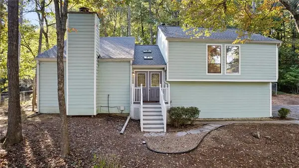 495 Ramsdale Drive, Roswell, GA 30075