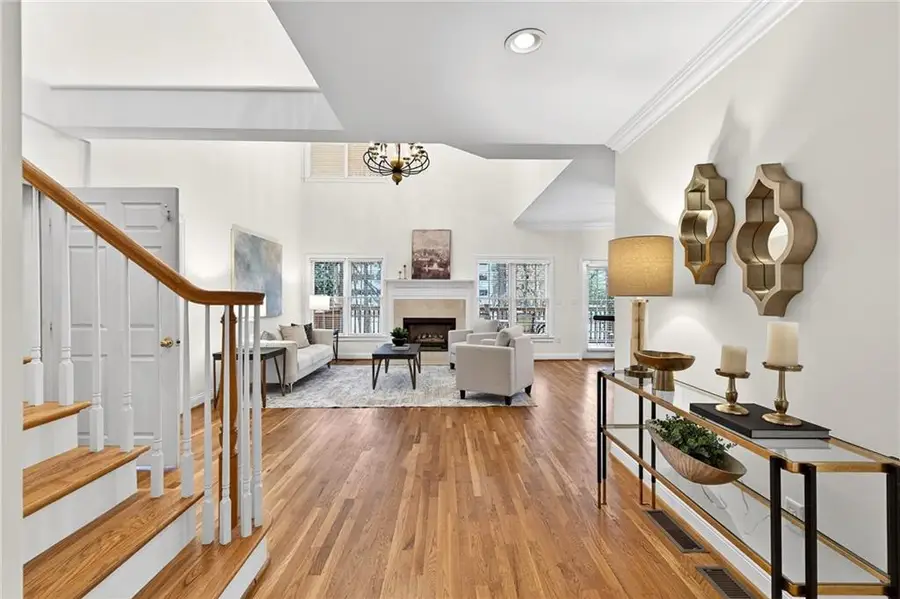 201 Crossing Valley Lane, Atlanta, GA 30339 - Image #3