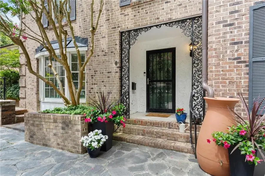 11 Ardmore Square #11, Atlanta, GA 30309 - Image #2