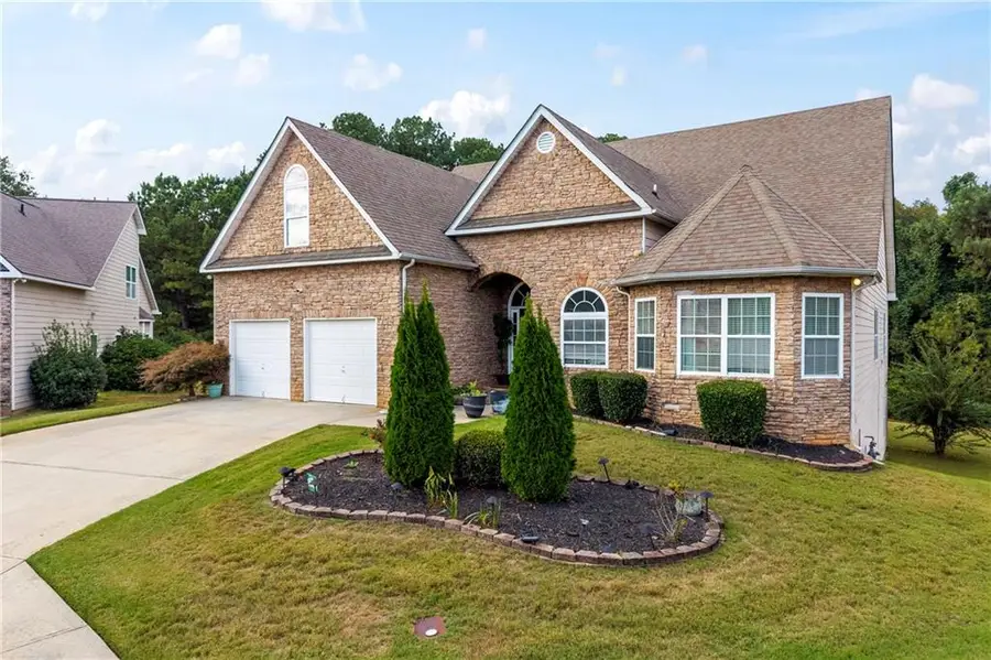 330 Brittney Cove, Loganville, GA 30052 - Image #3