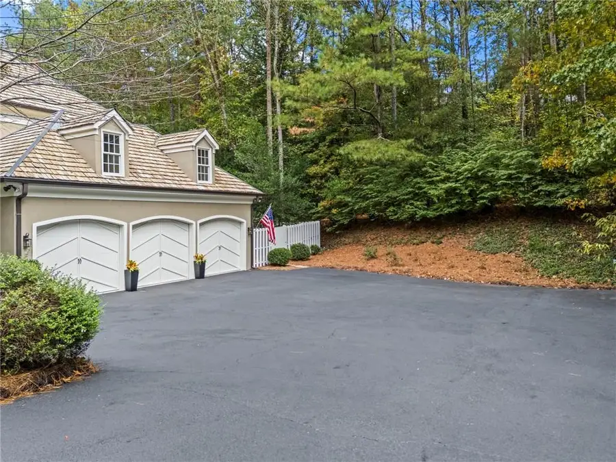 1235 W Garmon Road Nw, Atlanta, GA 30327 - Image #3