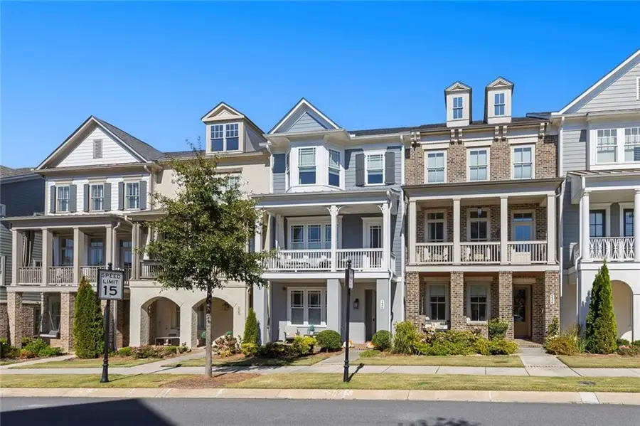 236 Dawson Drive, Woodstock, GA 30188 - Image #2