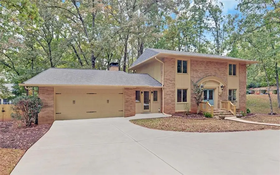 3504 Edgewood Circle, Gainesville, GA 30506 - Image #2