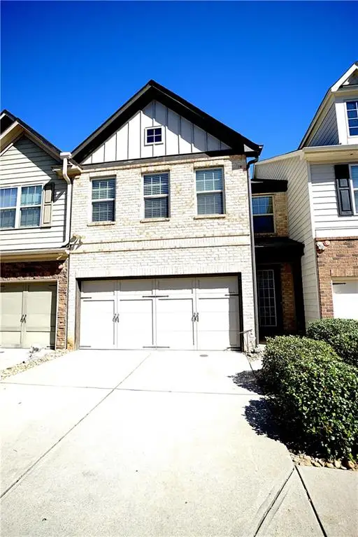 923 Spicy Oak Drive, Lawrenceville, GA 30044