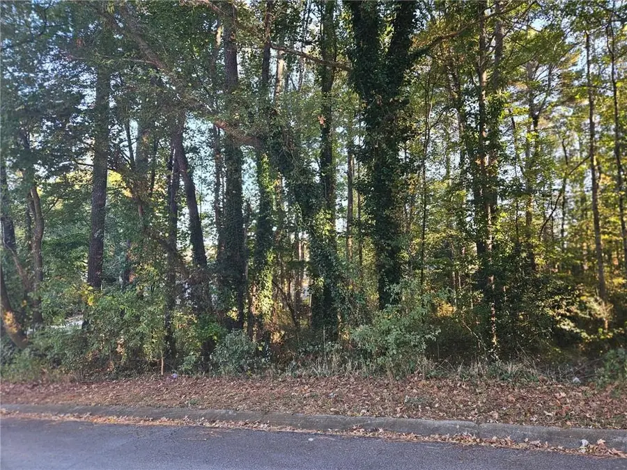 3205 Alcazar Drive Sw, Lilburn, GA 30047 - Image #2