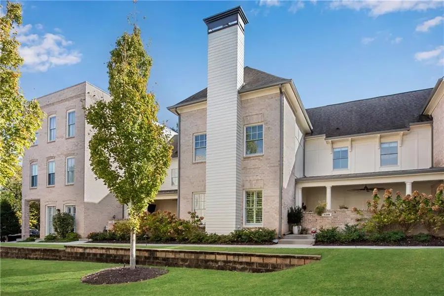 520 Clover Court, Roswell, GA 30075 - Image #2