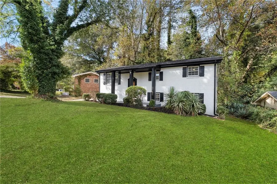 1969 Valley Ridge Drive Sw, Atlanta, GA 30331 - Image #3