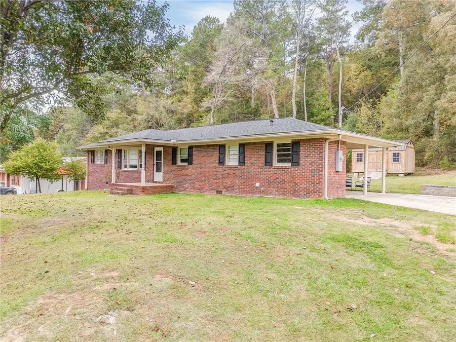 413 Blackberry Lane Se, Lindale, GA 30147 - Image #2