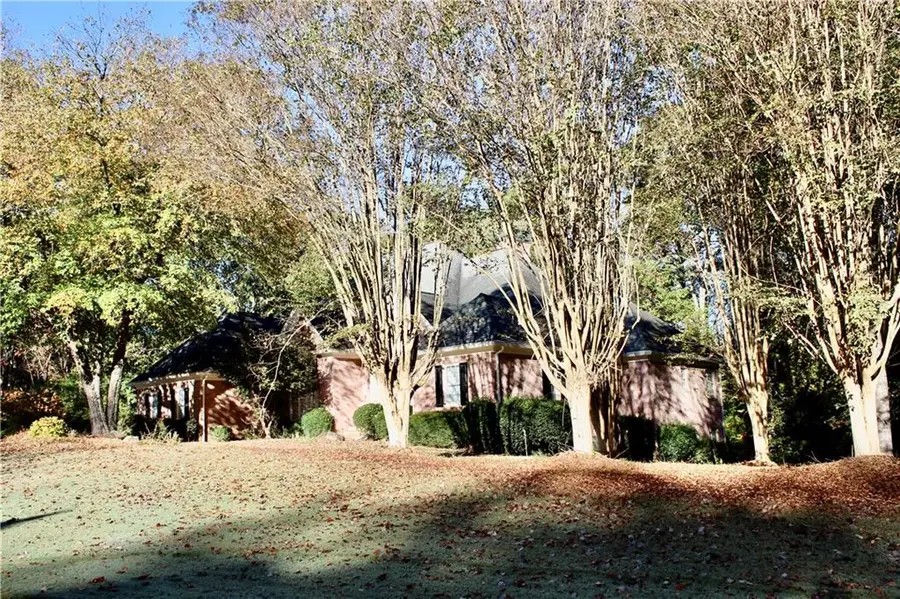 305 Rhodes Chase Court, Alpharetta, GA 30004 - Image #2