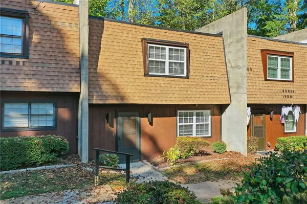 745 Cedar Pointe Court Sw, Marietta, GA 30008